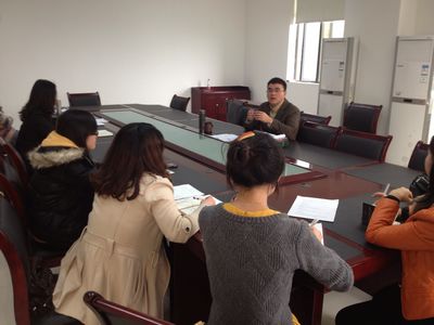 色情影片
举办2013年度学生工作安排研讨会