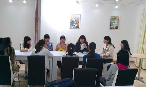 色情影片
2011级本科生党支部