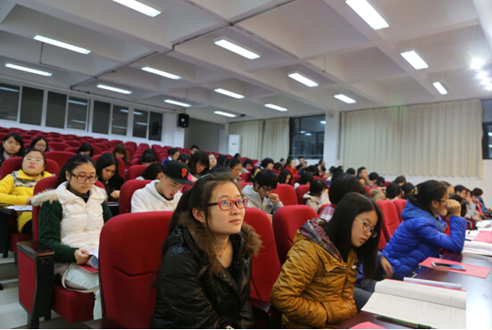 色情影片
2014级英语专业本科人才培养交流会成功召开