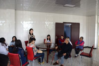 色情影片
2012级研究生党支部活动——走进壁泉福利院