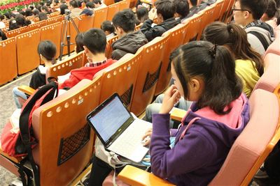 我们真正不能失去的,是你们—— 重庆市第二十二届大学生英语演讲比赛和“外研社杯”全国英语演讲大赛重庆赛区选拔赛举行