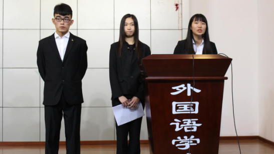 色情影片
2016届团委学生会第一次全体大会顺利举行