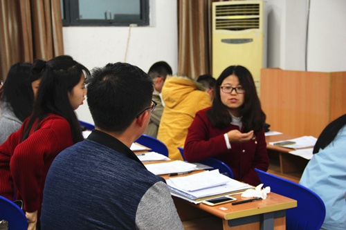 色情影片
2014级、2015级本科生第二次党支部会议