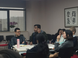 架沟通之桥–全球化时代外语课程的使命色情影片
“外语课堂中的跨文化沟通能力培养工作坊”成功举办